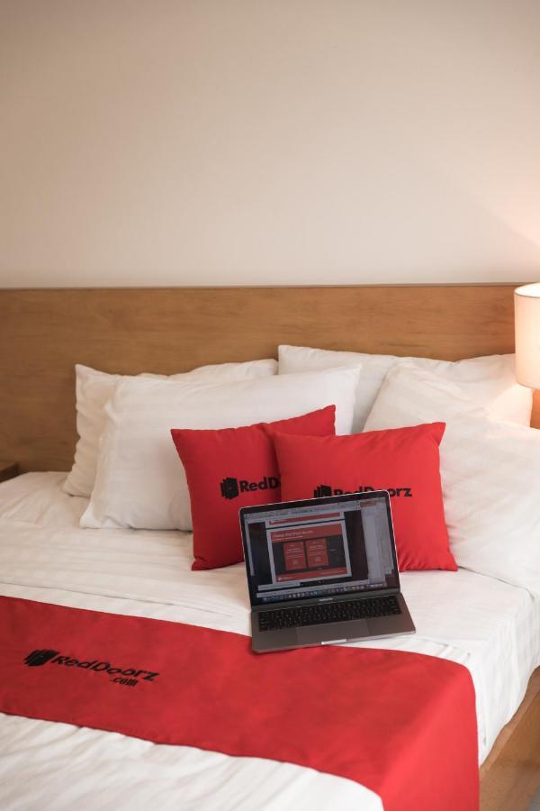 مدينة هوشي منه Reddoorz Marieline 2 Hotel المظهر الخارجي الصورة