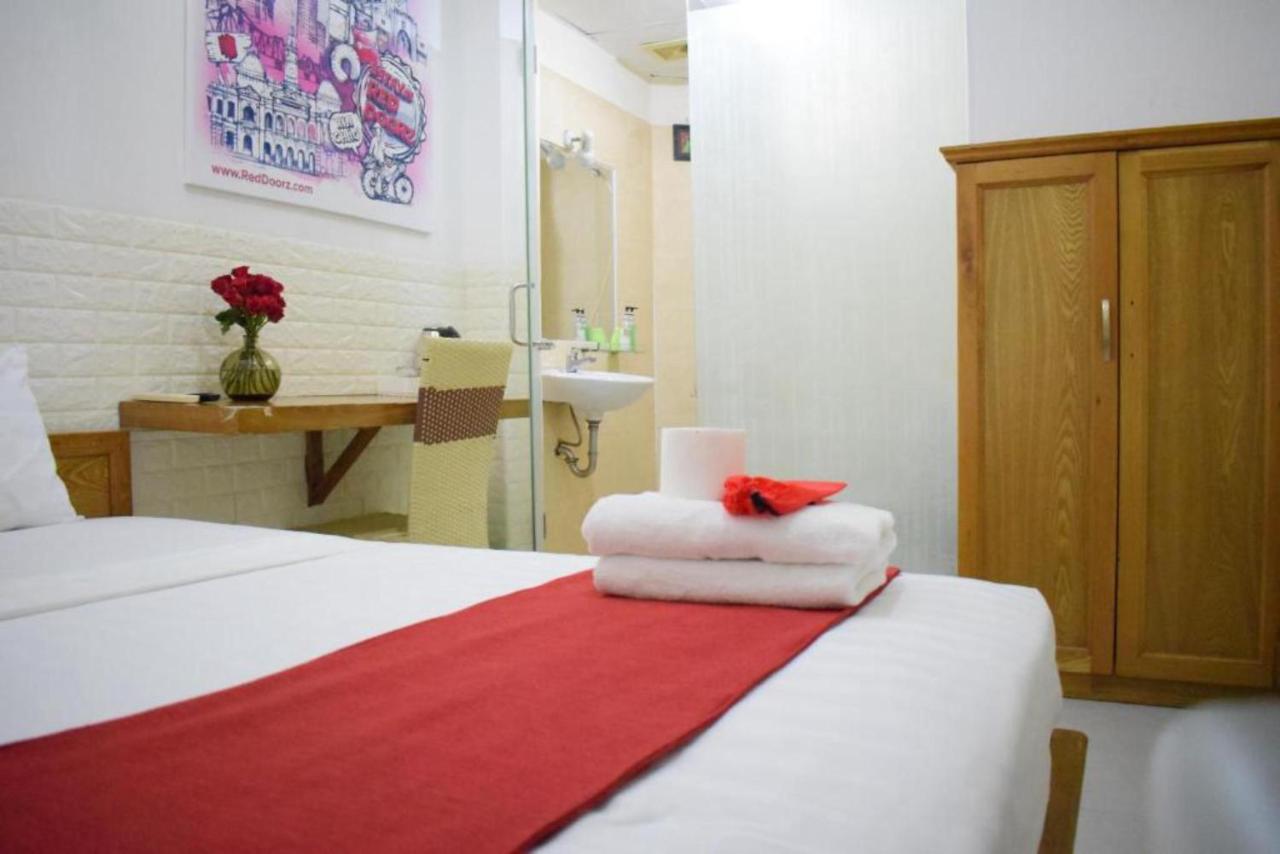 مدينة هوشي منه Reddoorz Marieline 2 Hotel المظهر الخارجي الصورة